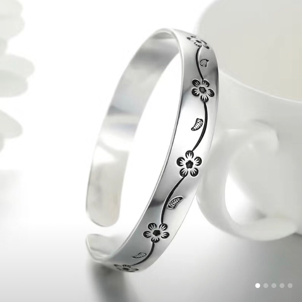 Floral Print Bracelet